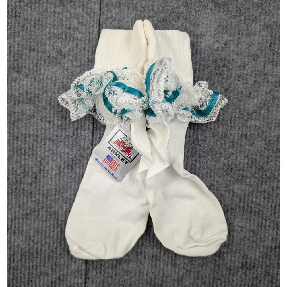 Vintage Lace Ruffle Ankle Socks Womens 9-11 Nylon Coquette White Church Frilly